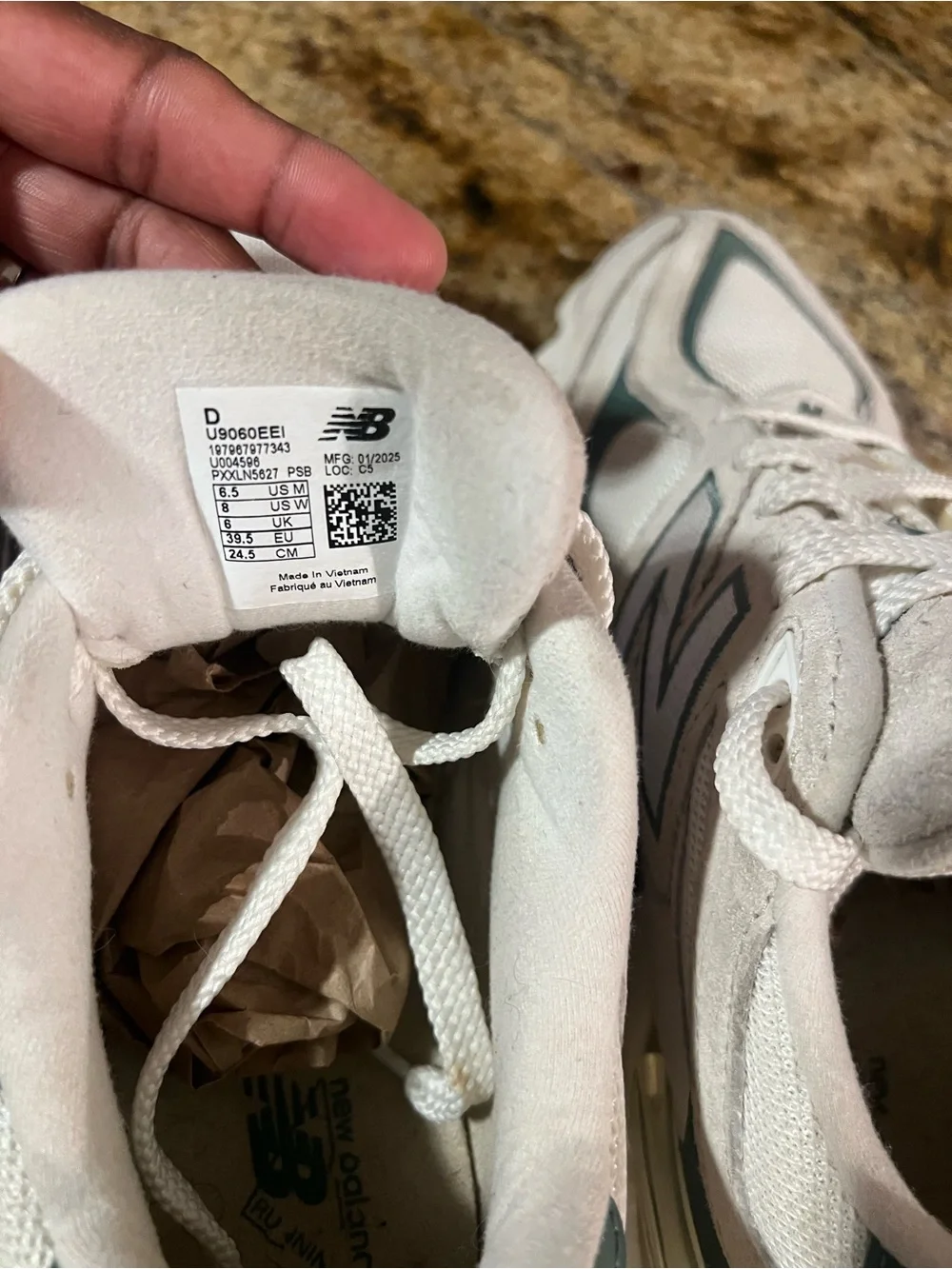 New Balance 9060 Pearl Grey Linen U9060EEL Women’s 8 / Men’s 6.5